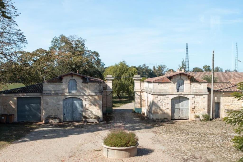 Chateau Couffins Asques Exterior foto